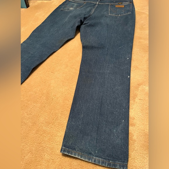 Wrangler Jeans - Picture 4 of 11